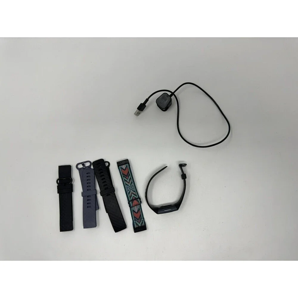 Fitbit Charge 3 Fitness w/ 5 wrist bands & *charger*